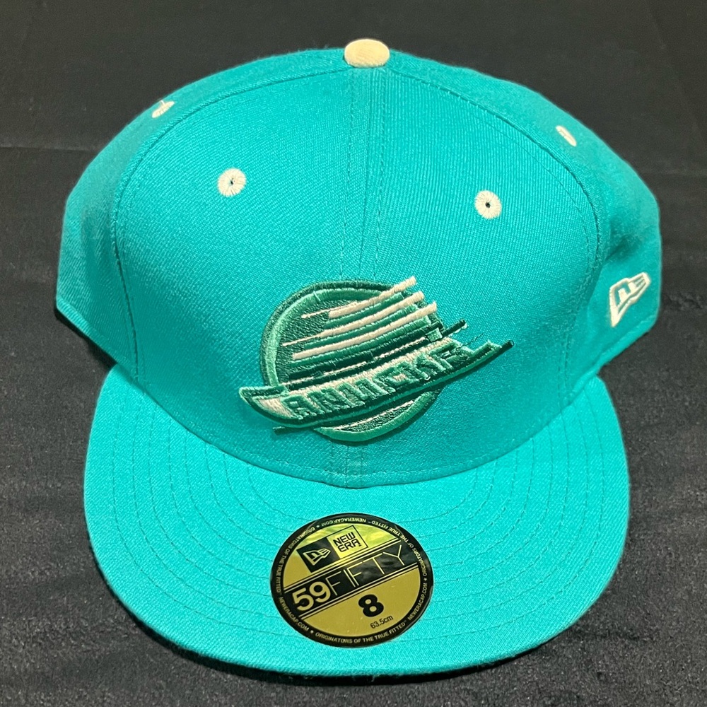 Vancouver Canucks New Era Aqua 59FIFTY Fitted Hat Size 8